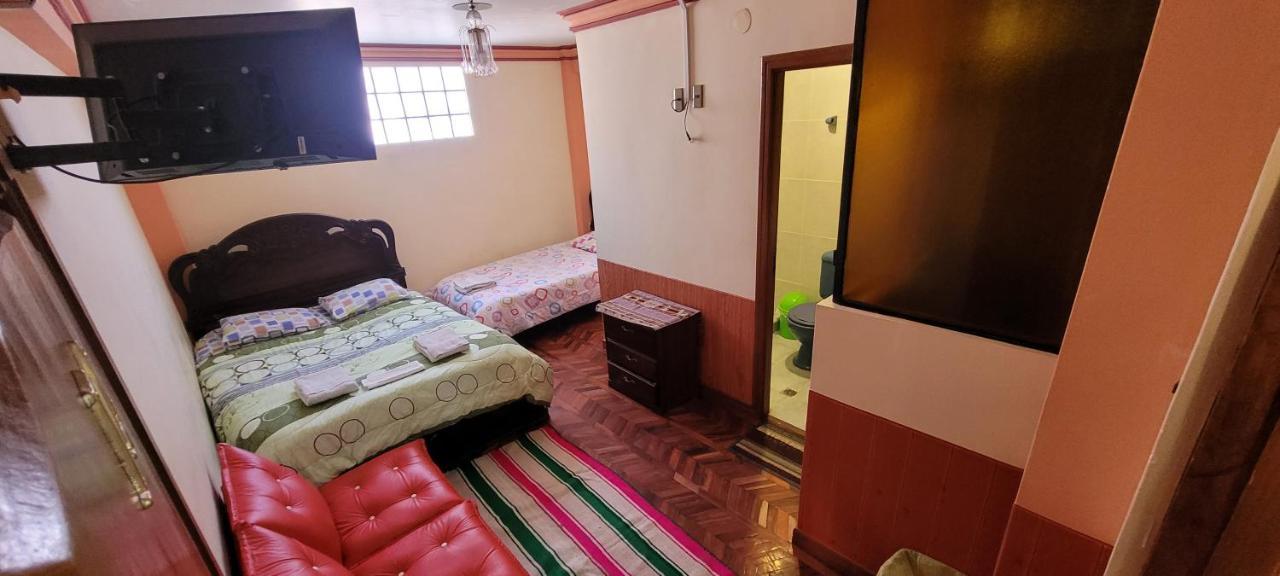 مبيت وإفطار كوباكابانا Hostal Sol Y Luna المظهر الخارجي الصورة